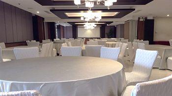 Brentwood Hotel 3*