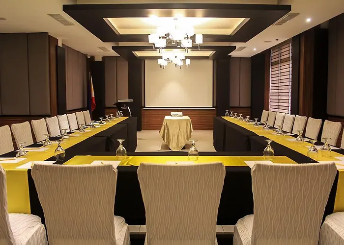 Brentwood Suites