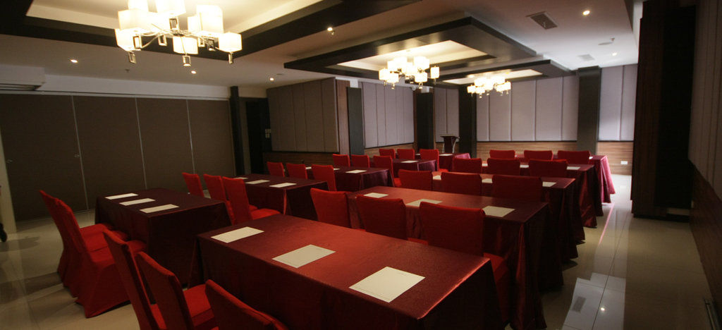 Brentwood Hotel